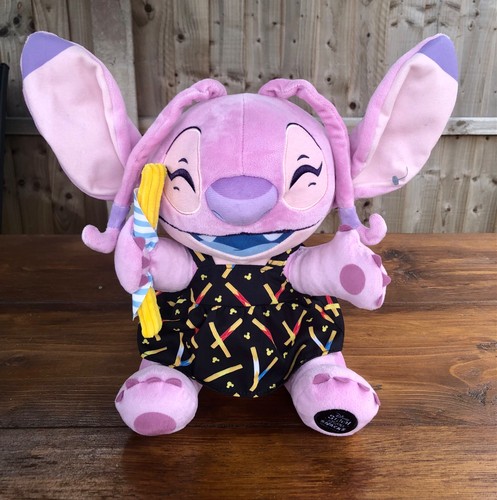 Disney store stitch attacks - store,